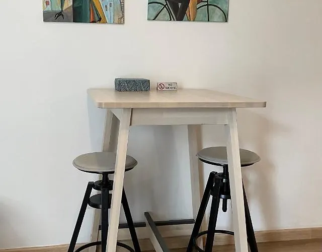 Lägenhet Lovely 1-bd With Patio In Center *