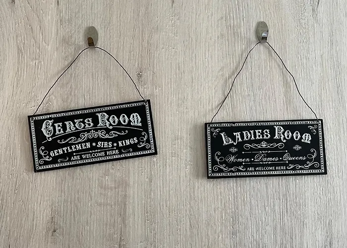 Appartement Lovely 1-bd With Patio In Center